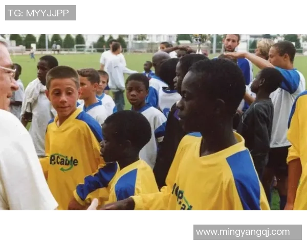 足球明星瘸子真实生活照片展示与励志故事分享 足球明星瘸子真实生活照片展示与励志故事分享