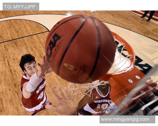 世界杯预选赛分析重庆篮球队展现出卓越的灵活性与战术适应能力 世界杯预选赛分析重庆篮球队展现出卓越的灵活性与战术适应能力