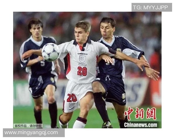 欧文世界杯传奇之路：从足球明星到历史铭刻的瞬间